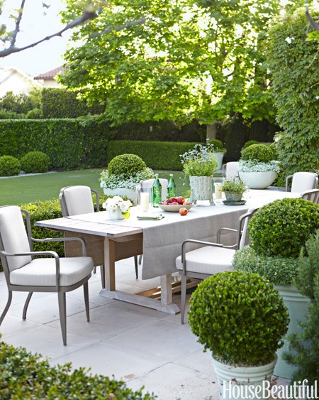 outdoor dining rooms