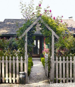 Landscape Inspirations: 10 Most Beautiful Garden Entries and Gates