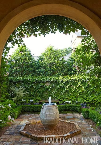 Landscape Ideas: Small Space Solutions – Espaliered Trees and Vines