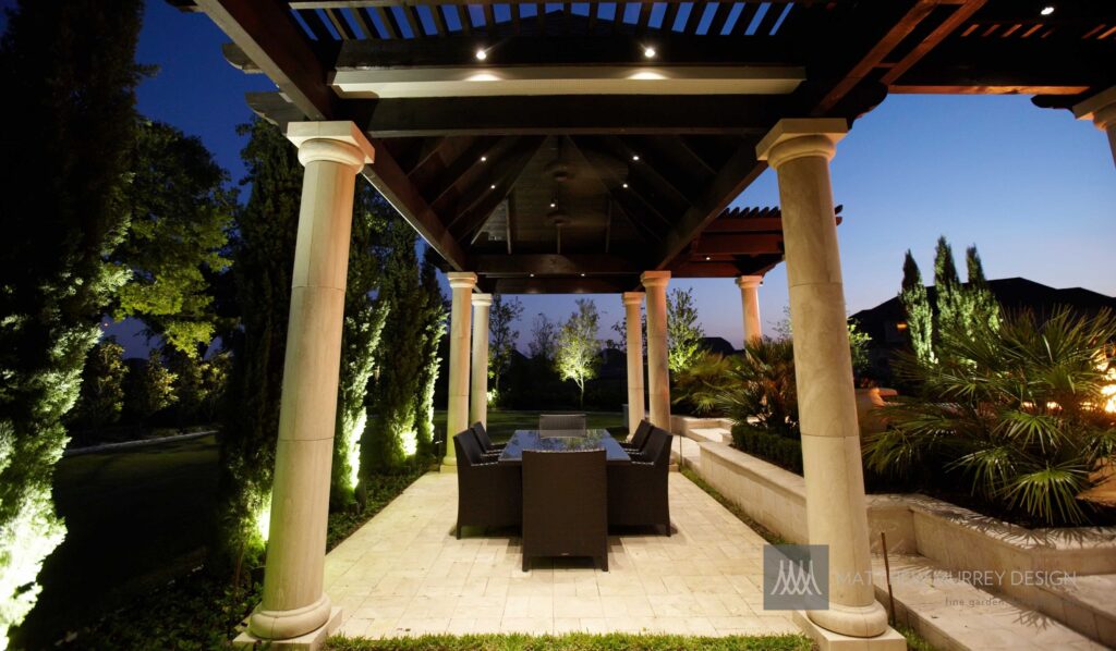 10 Amazing Outdoor Dining Rooms