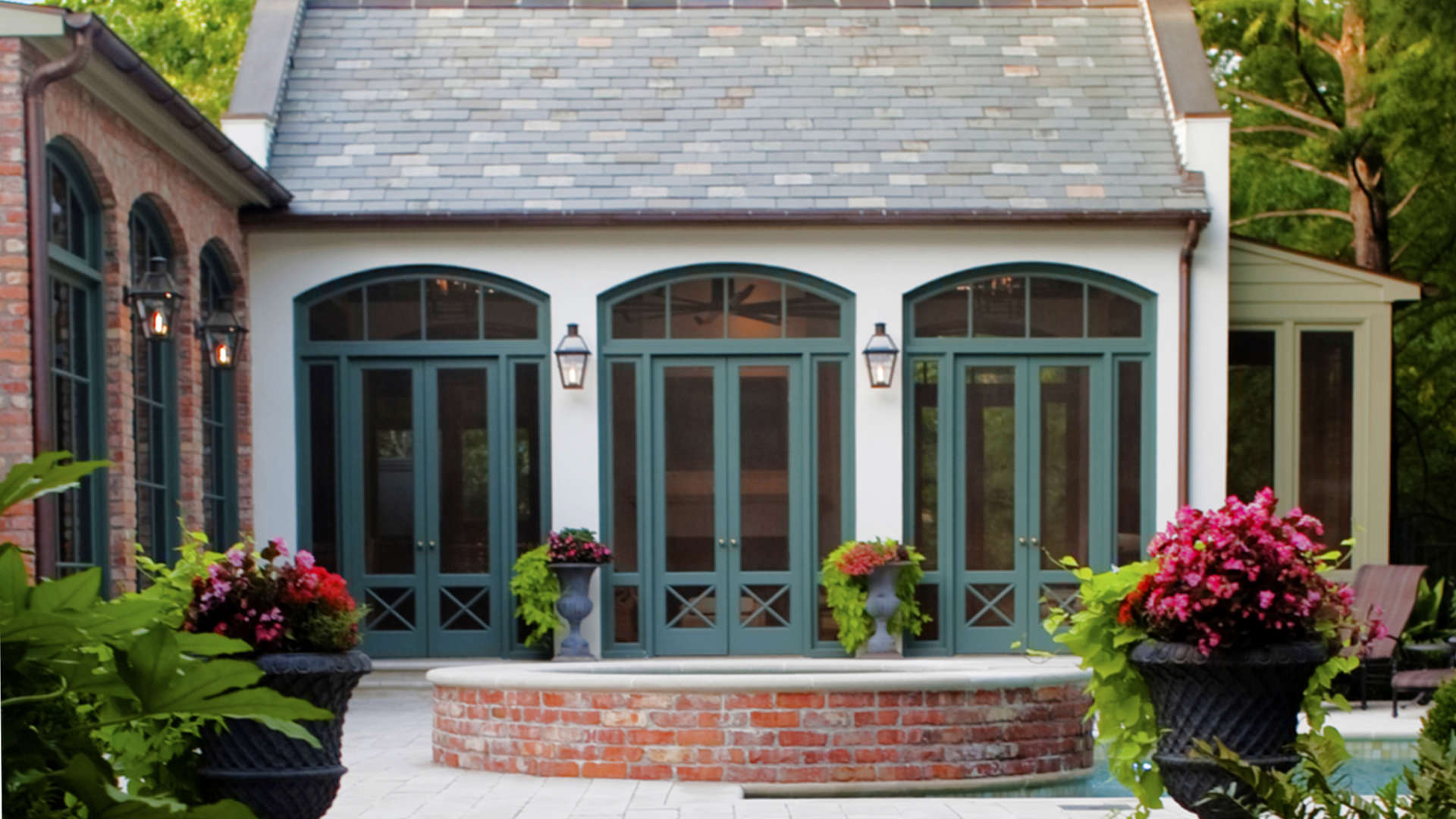 Landscape - Fountain Courtyard - Worth Ave - Matthew Murrey Design